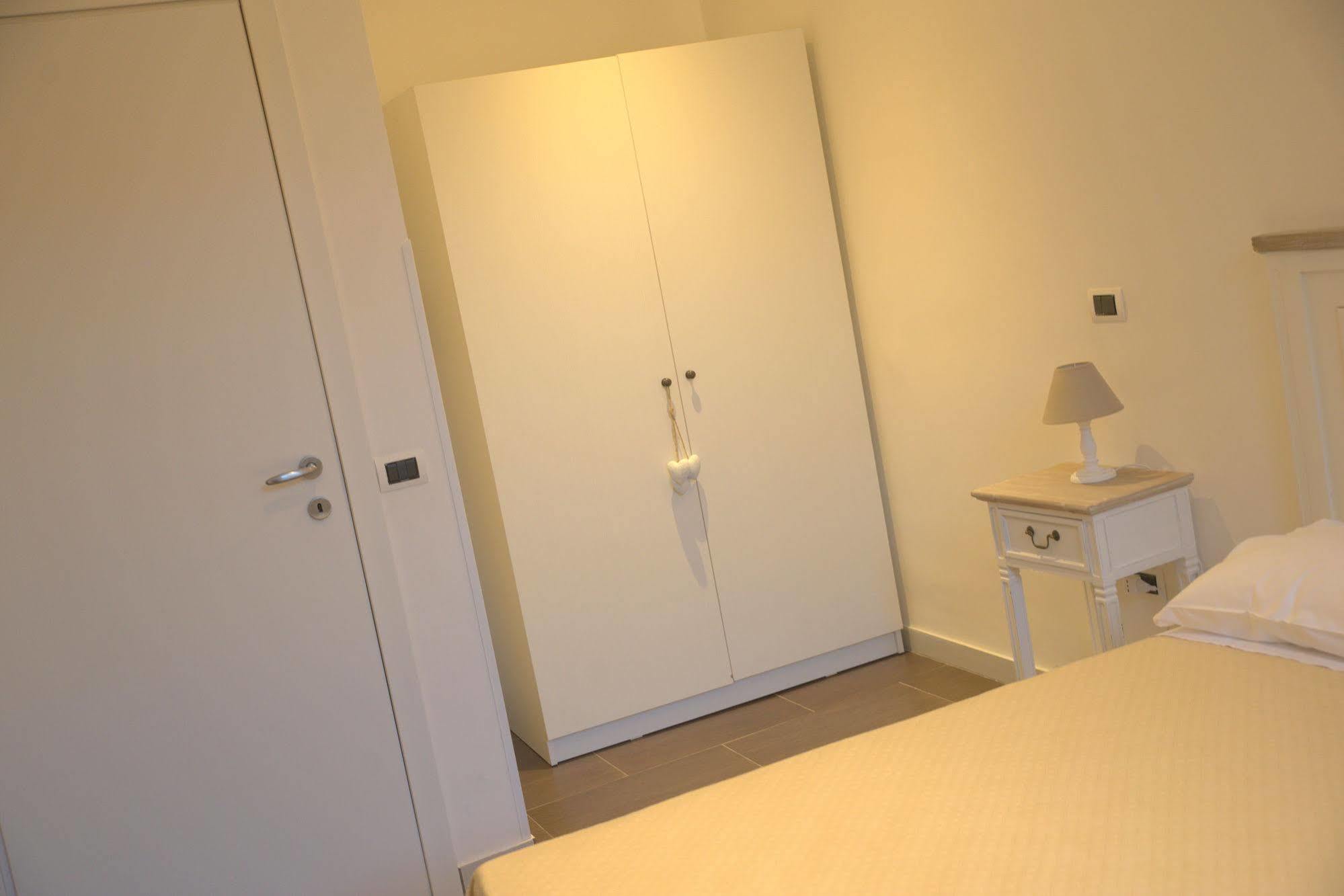 Guesthouse O Affittacamere La Civetta Di Trastevere Rome Exterior photo