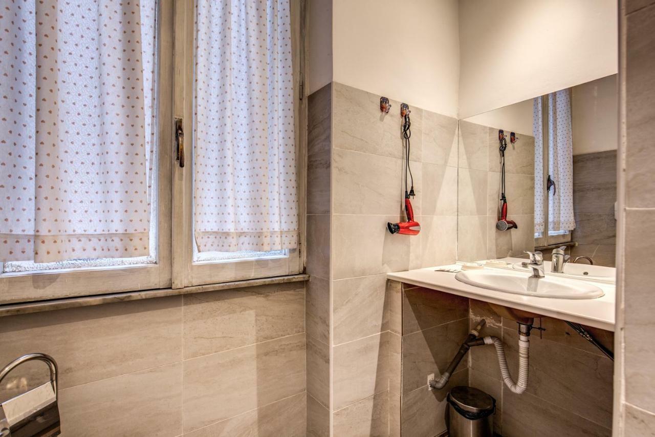 Guesthouse O Affittacamere La Civetta Di Trastevere Rome Exterior photo
